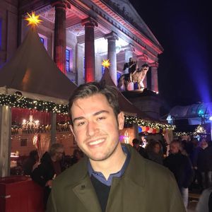 Meet your Posher, Panos